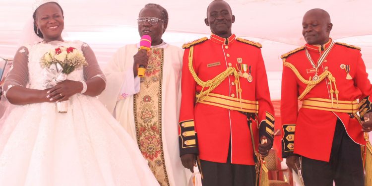 Catholic priest threatens to remove partners from unmarried men