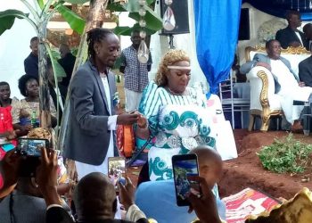 I proposed in front of our children – Vampino