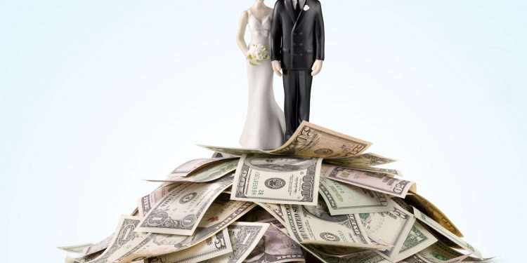 Days to the wedding but finances are not enough – What to do