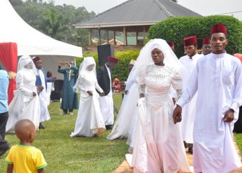 20 youth couples wed in a Muslim mass wedding