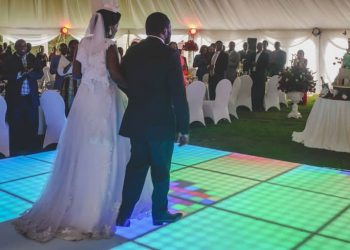 Why you should consider not having bridesmaids and groomsmen at your wedding