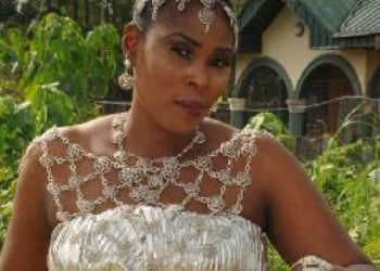 Bride dies from snake bite hours after her wedding