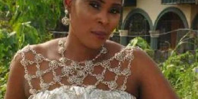 Bride dies from snake bite hours after her wedding