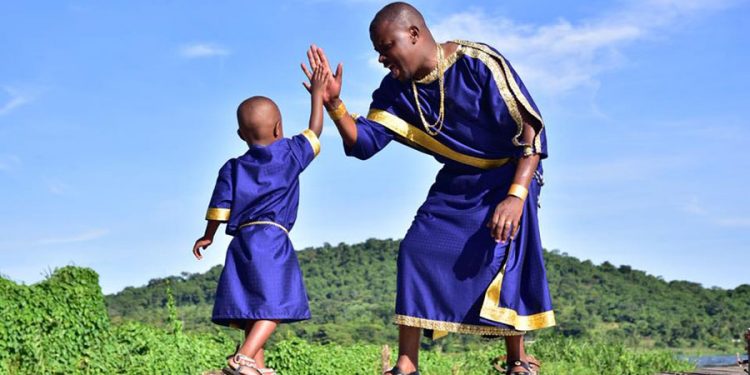 Epic moments from Andrew Kyamagero’s Roman theme wedding
