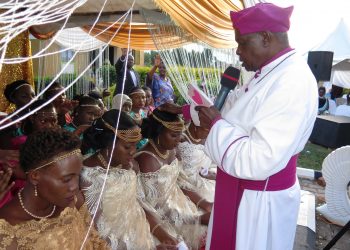 Merry-making as Mbarara man marries off twins at once