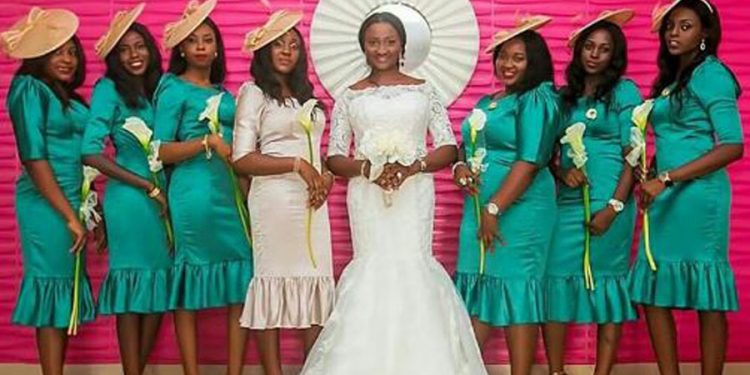 10 Stunning Short dresses for your Bridesmaids