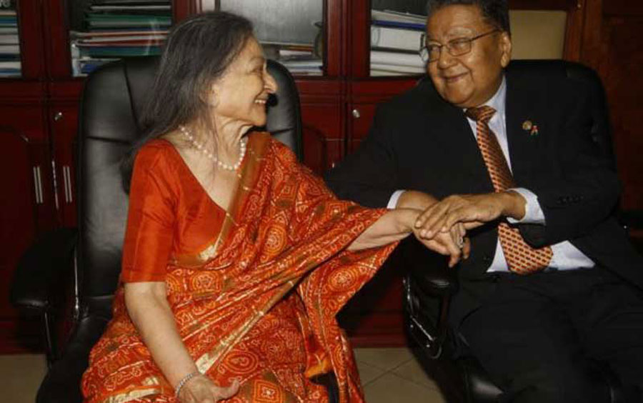 90-year-old Kenyan Billionaire Manu Chandaria formalises 