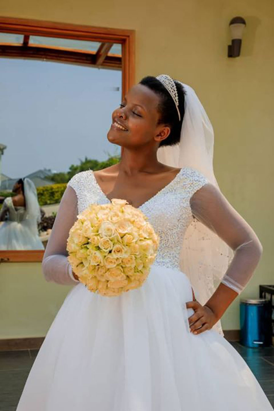 Hairstyles For The Wedding - Flowers in the hair, Bridal Look WeddingNet  #weddingnet #braid #bu… | Bride hairstyles with veil, Indian wedding gowns,  Christian bride