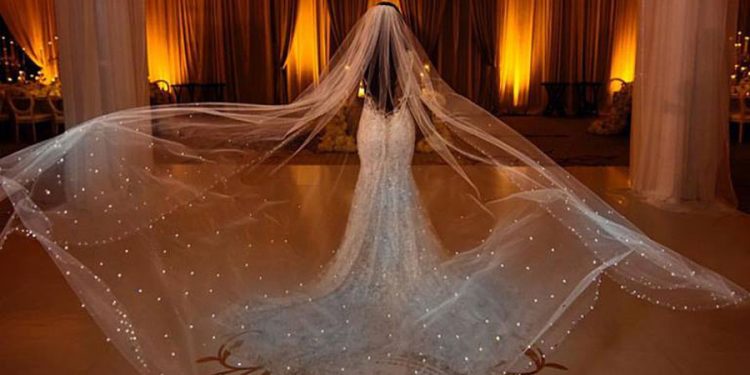10 unique bridal veil shots for every bride to try out