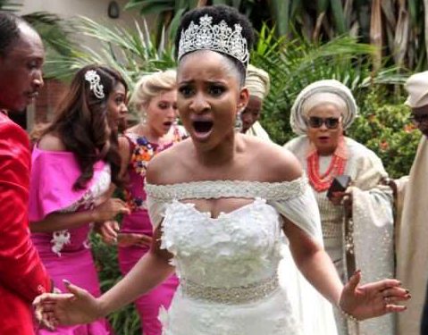 How to handle unexpected crisis on your wedding day