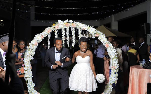 How To Rock A Short Bridal Gown At Your Wedding My Wedding For