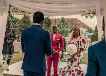 Nigerian bride wears kitenge for her wedding