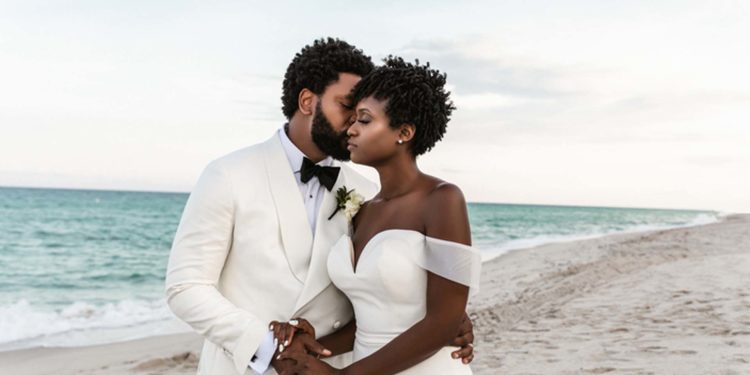 4 ways to keep out of debt after the wedding