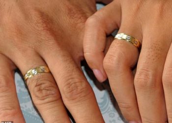 Taiwan couple divorces three times, gets married four times in a month