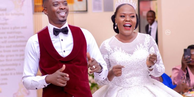 His lack of interest in me caught my attention