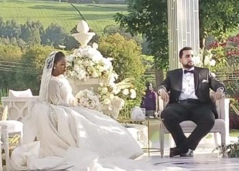 Helicopter drops rose petals as South Sudanese business mogul’s daughter weds