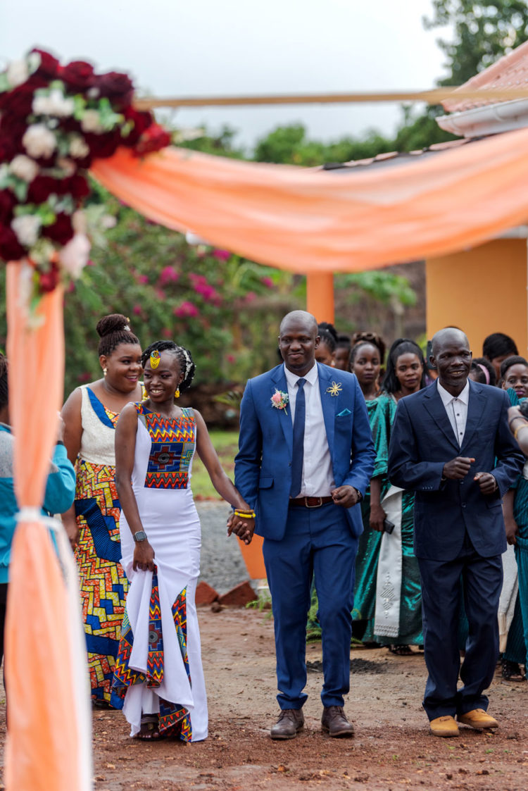 I approached her to learn French