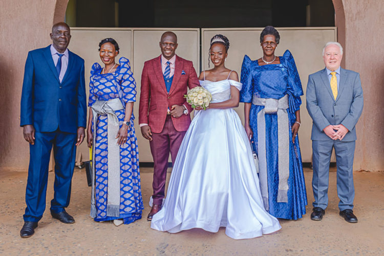 I approached her to learn French