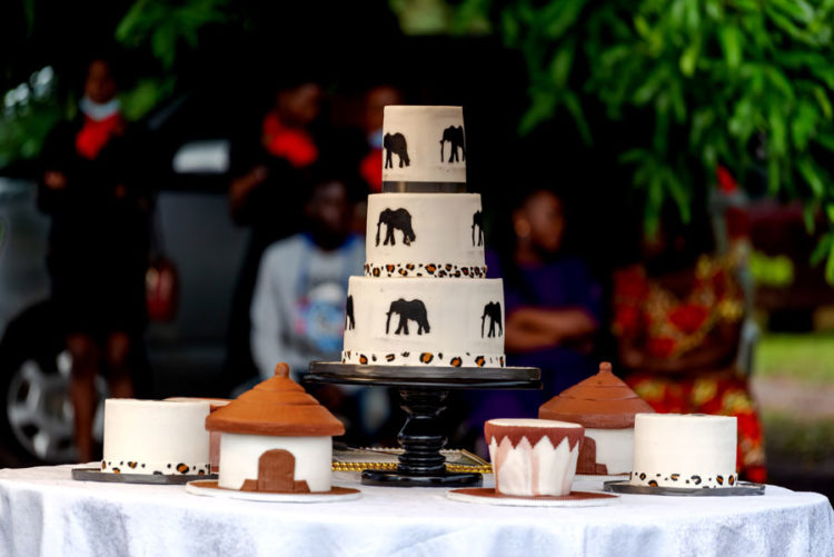 I approached her to learn French