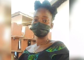 Surprise engagement nearly ends in tragedy after woman swallows ring