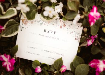 As a wedding guest, avoid these common mistakes